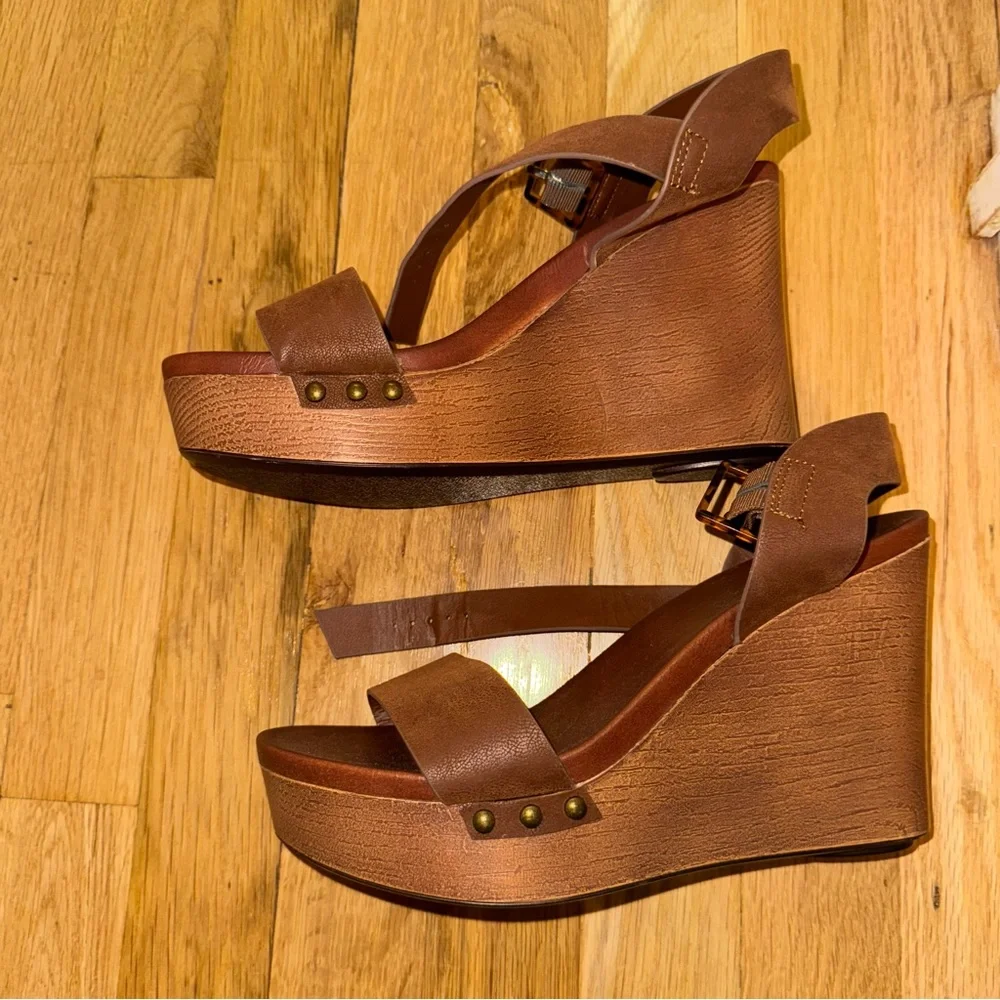 MIA Brown Leather Strappy Wedge Sandals